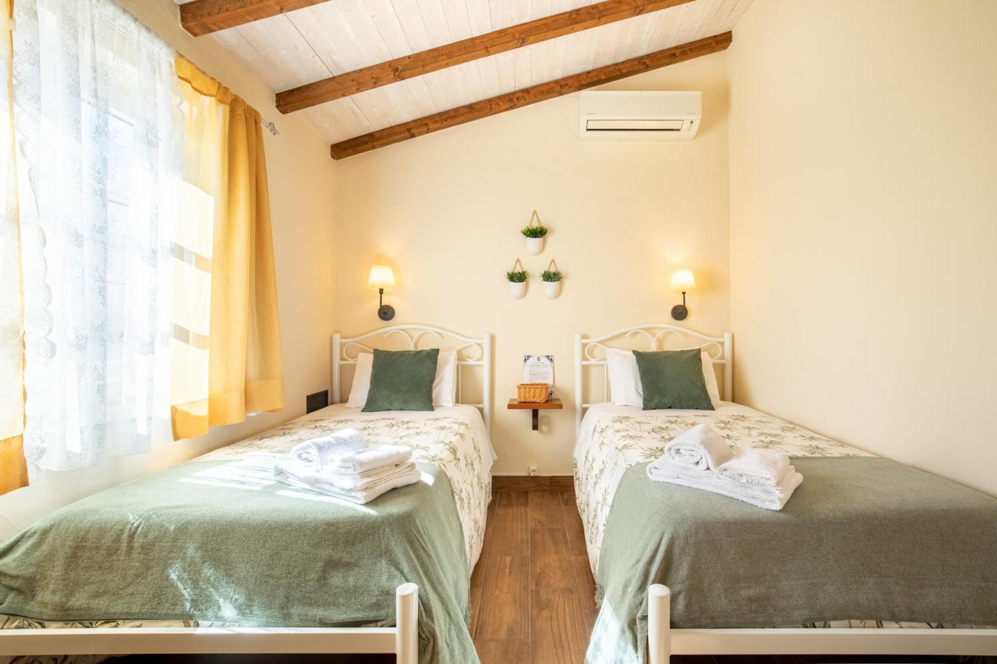 Casinha D'Avo Guesthouse Lagos Exterior photo